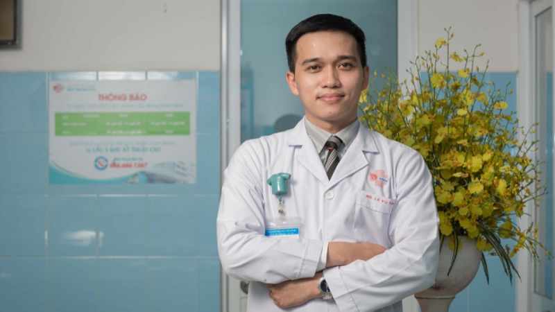 Bác sĩ Lê Anh Tuấn